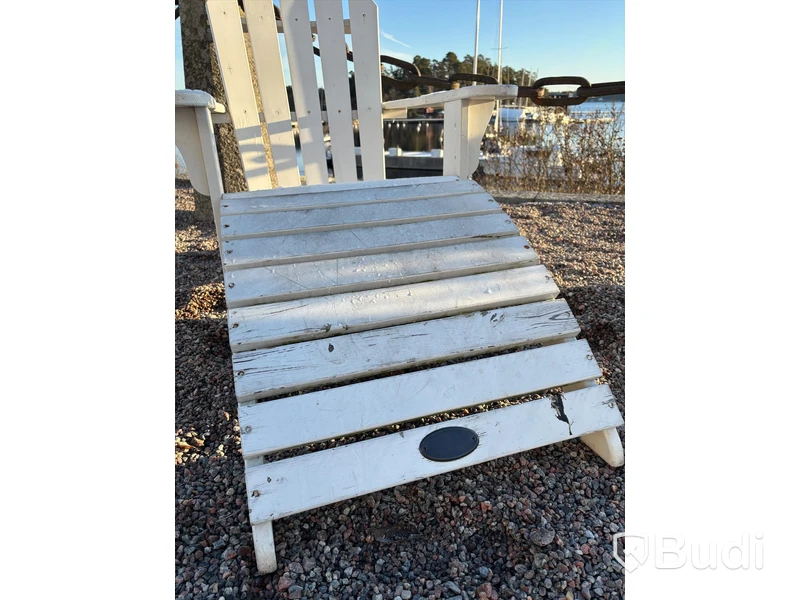 Fåtölj med fotpall Hillerstorp