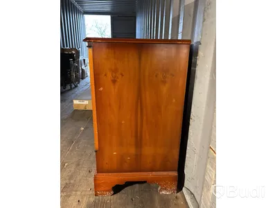Skåp från Sinatrasviten