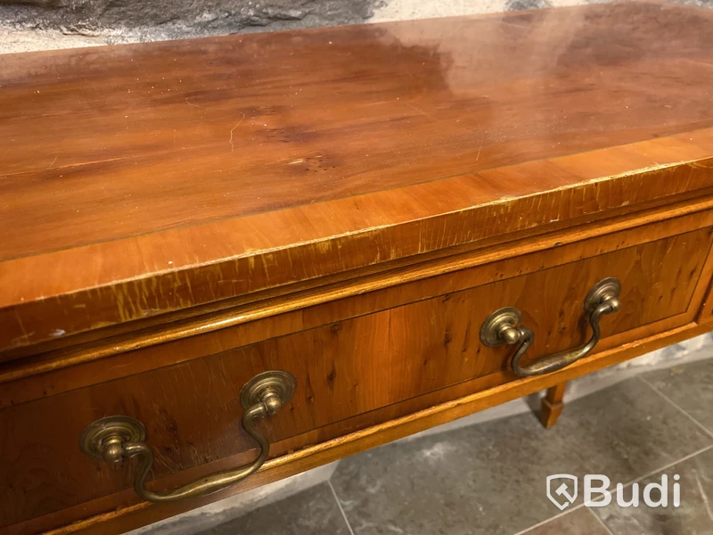 Sideboard Reprodux England