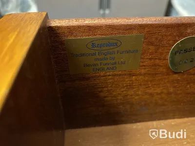 Sideboard Reprodux England