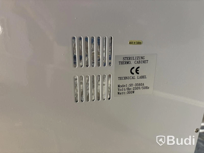 Värmeskåp för handdukar Chi Li SY-3560A