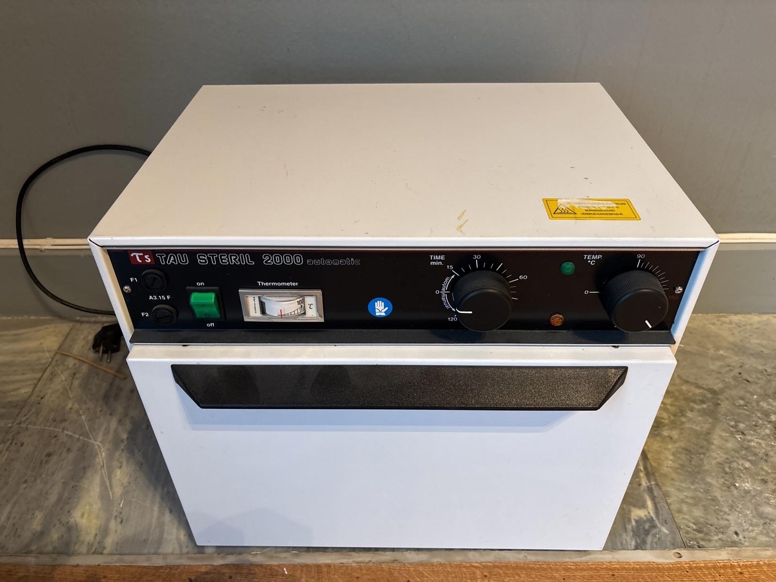 Varmluftsdesterilisator Tau Steril 2000