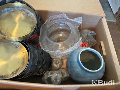 Lot of assorted planters, vases, etc.