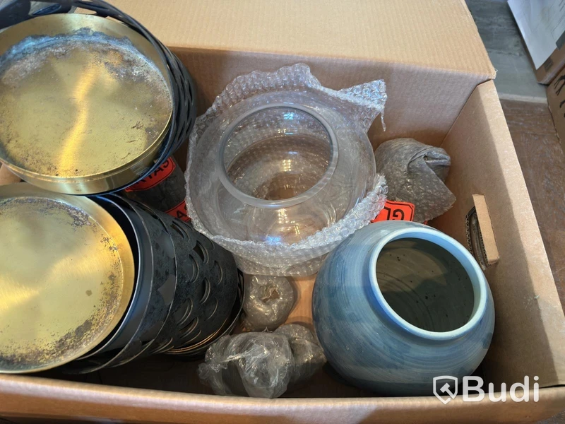 Lot of assorted planters, vases, etc.