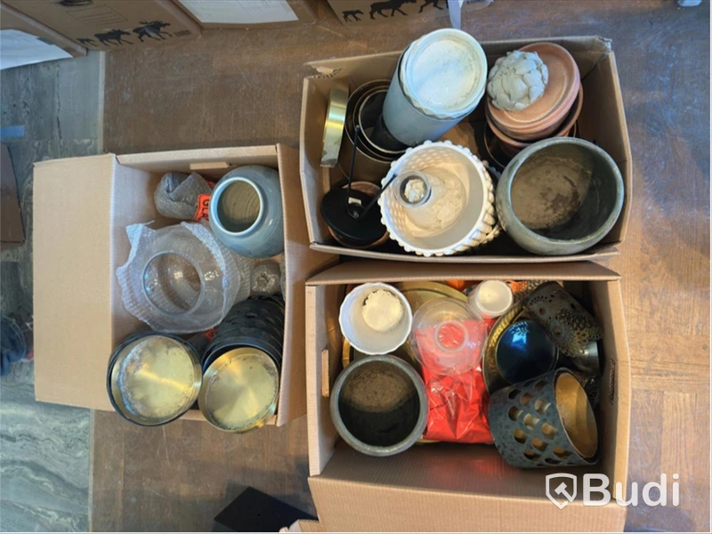 Lot of assorted planters, vases, etc.