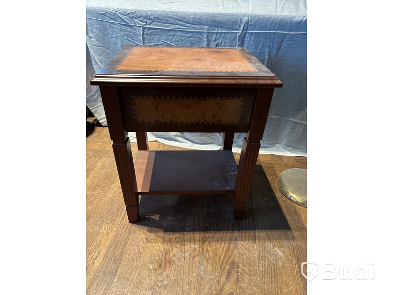 Sidobord Grange och Golvlampa ÖIA