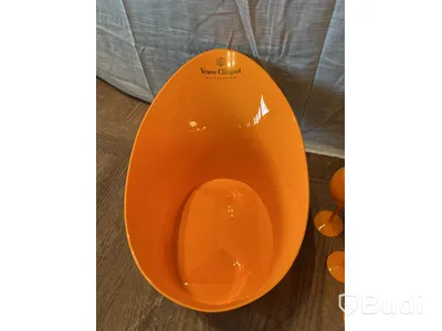 6 st. Flutes samt ishink Verve Clicquot, plast