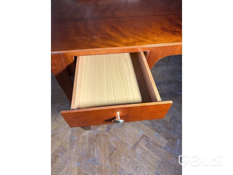 Skrivbord