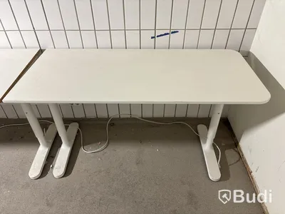 2 st. Skrivbord Ikea Bekant