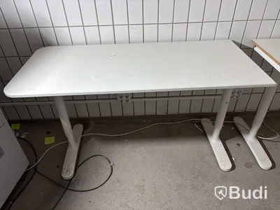 2 st. Skrivbord Ikea Bekant