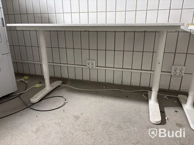 2 st. Skrivbord Ikea Bekant