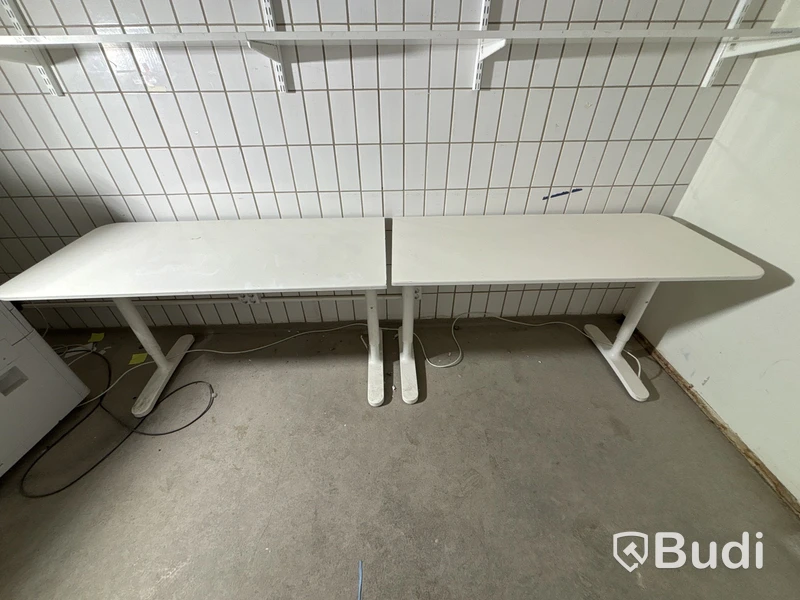 2 st. Skrivbord Ikea Bekant