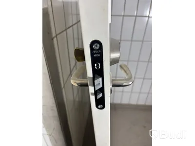 Innerdörr med fönster