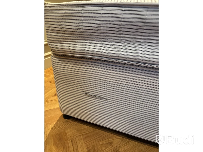 Säng Hypnos inkl. resårmadrass