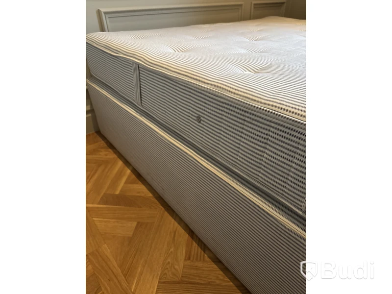 Säng Hypnos inkl. resårmadrass