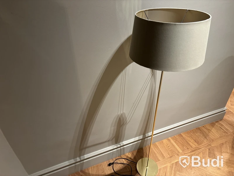 Golvlampa
