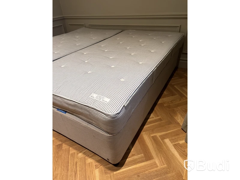 Dubbelsäng Hypnos inkl. resårmadrasser