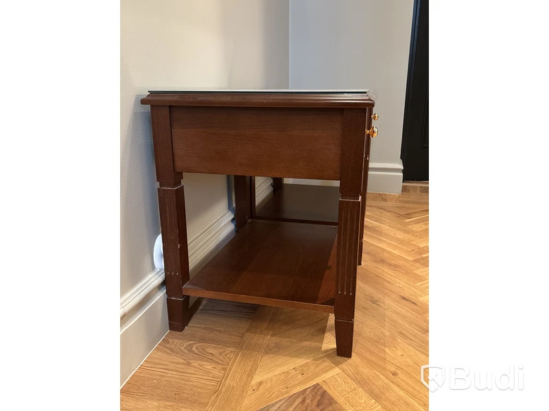 2 st. Sängbord Grange