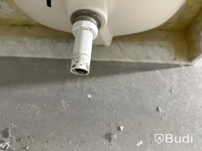Kommod i marmor, inkl. blandare