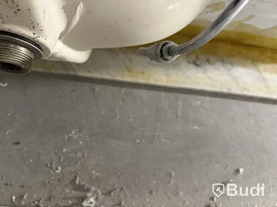 Kommod i marmor, inkl. blandare