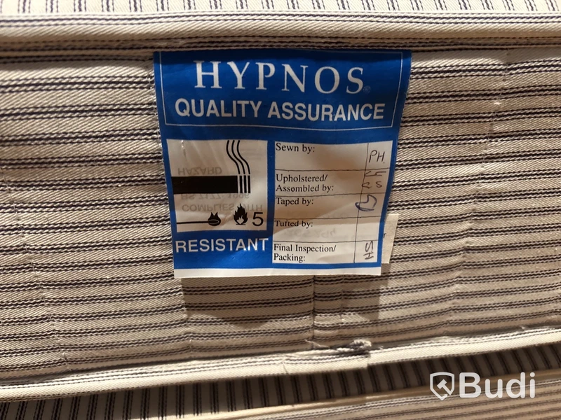 Dubbelsäng Hypnos inkl. resårmadrasser