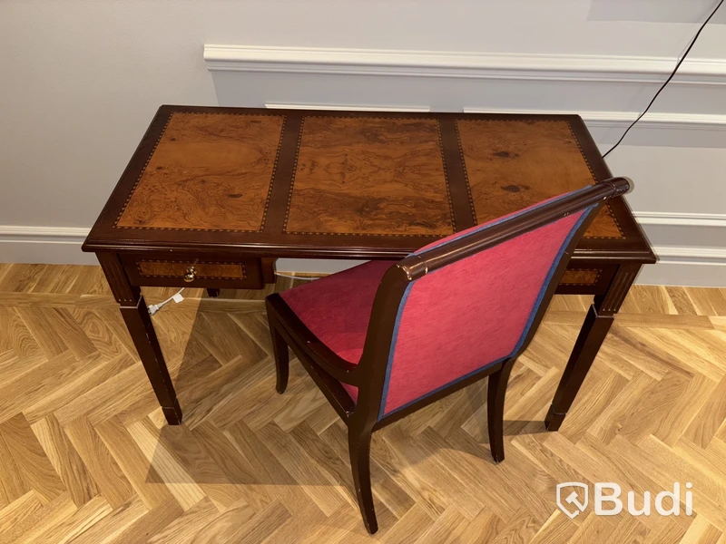 Skrivbord Grange och stol