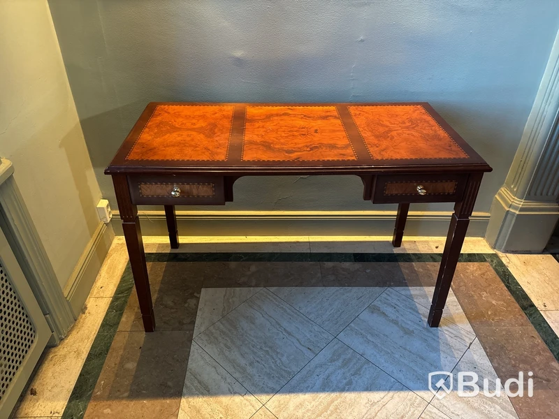 Skrivbord Grange inkl. stol
