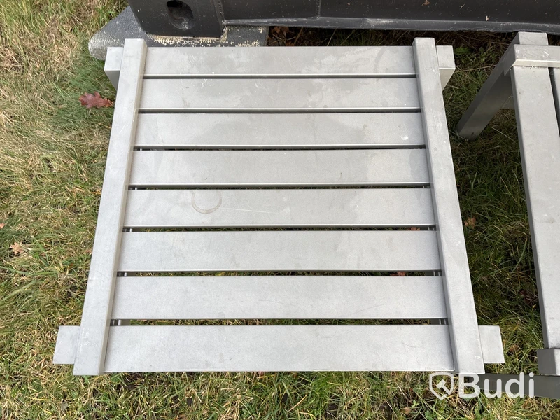 3 st. Bord Fri Form, olika modeller
