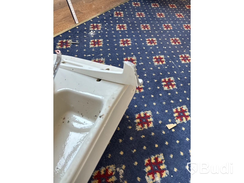 4 st. handfat och tvättställpelare Ifö