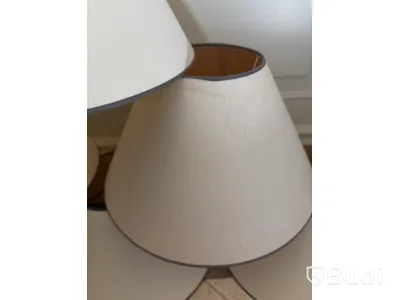 Parti med lampskärmar