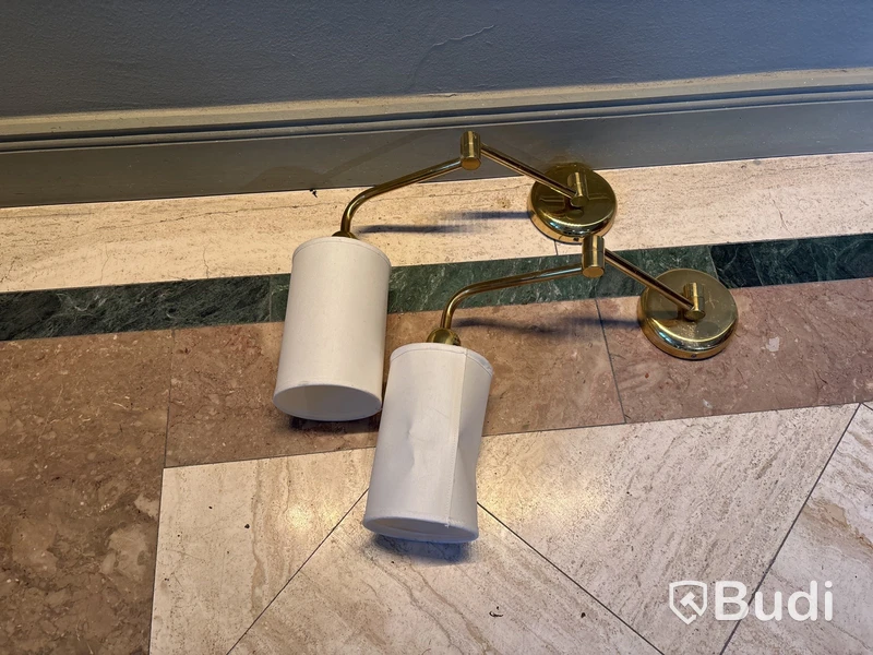 2 st. Vägglampor