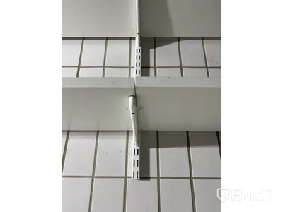 Hyllsystem inkl. skenor