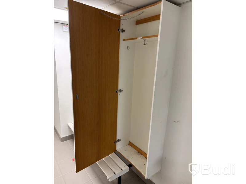 3 st. skåp med sittbänk