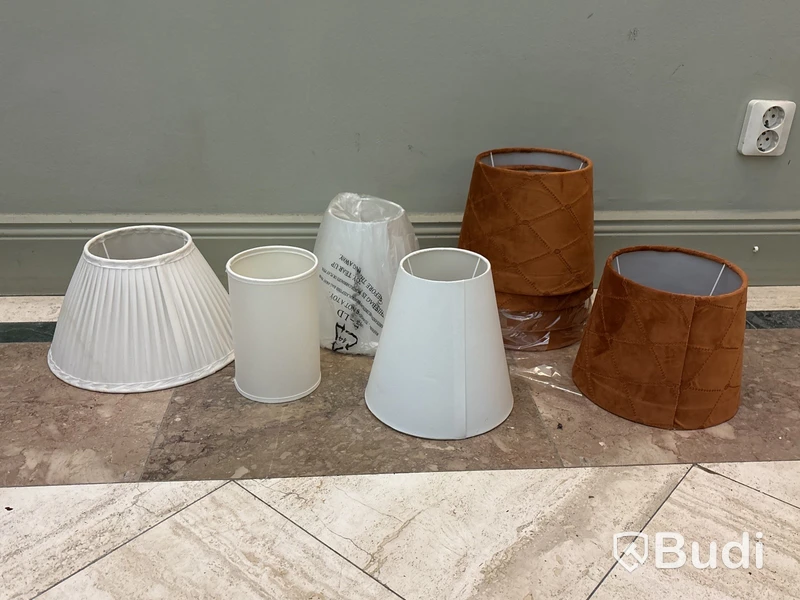 9 st. Parti med diverse lampskärm