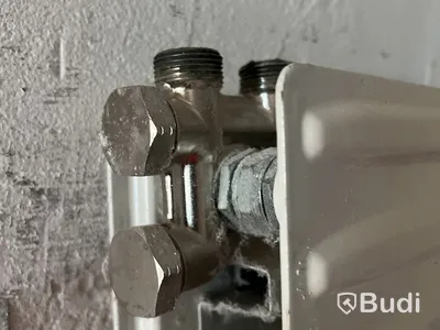 Radiator, panel radiator