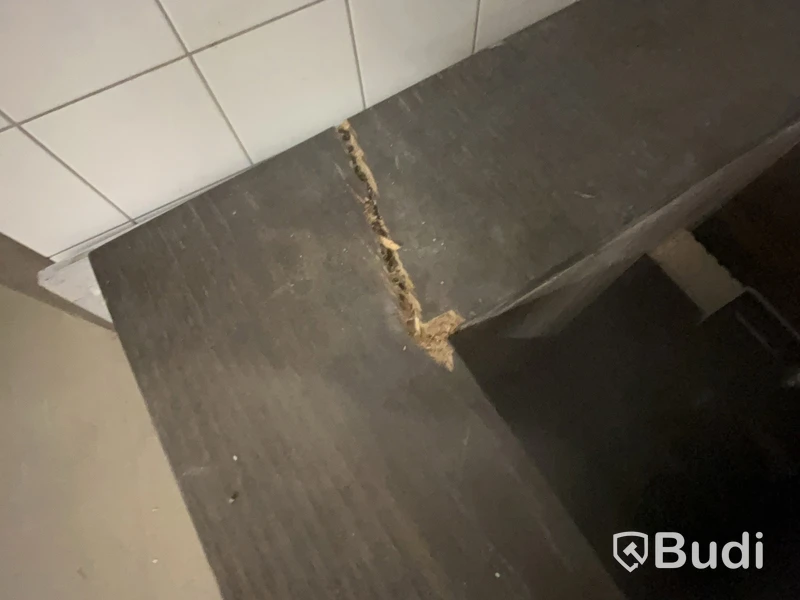 TV-skänk, mörkbrun, trä, med upplyftande ställning