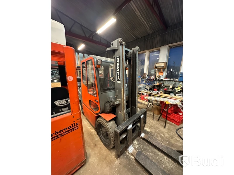 Desta 3,5 t dieseltruck ifrån 2002