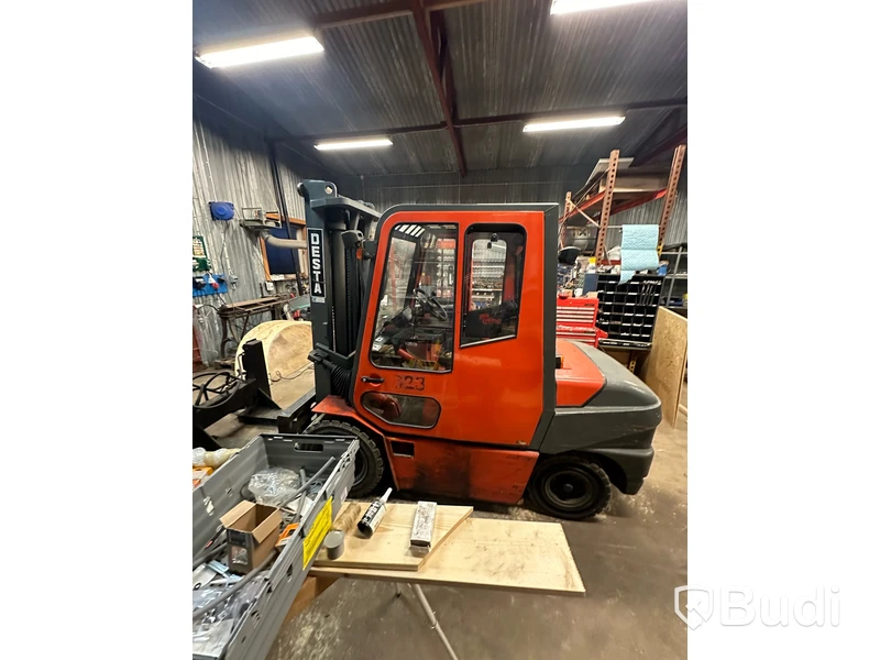 Desta 3,5 t dieseltruck ifrån 2002