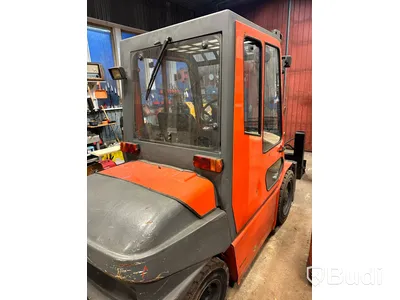 Desta 3,5 t dieseltruck ifrån 2002
