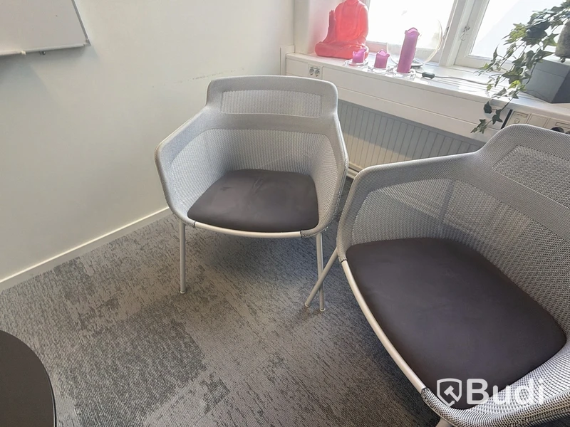 2 Chairs
