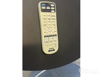 Projektor Epson EB-U32 inkl. takfäste och duk