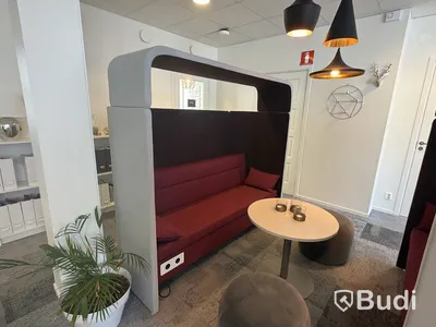 2 sound-dampening sofas with privacy screens, incl. 2 ottomans and a coffee table
