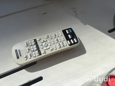 Projektor Epson EB-U32 inkl. takfäste och duk