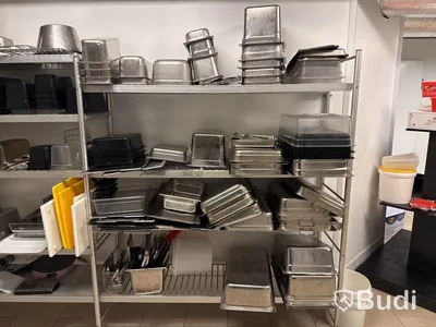 Parti kantiner och redskap