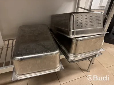 Parti kantiner och redskap
