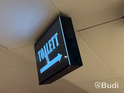 Belyst toalettskylt | 42x9x30 cm