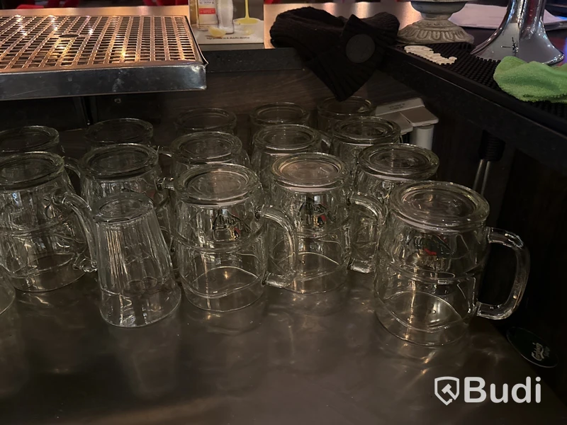 Samtliga glas i baren