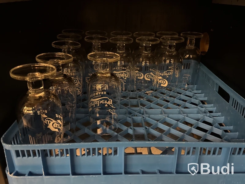 Samtliga glas i baren