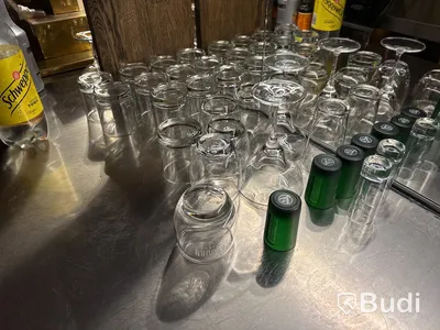 Samtliga glas i baren