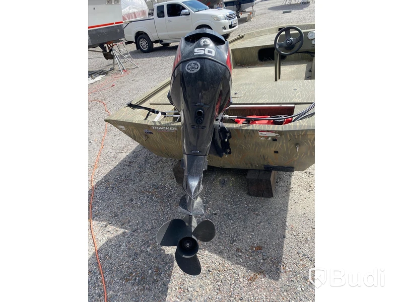 Tracker Grizzly 1754 Motorboat with Evinrude 50